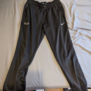 Black sweatpants